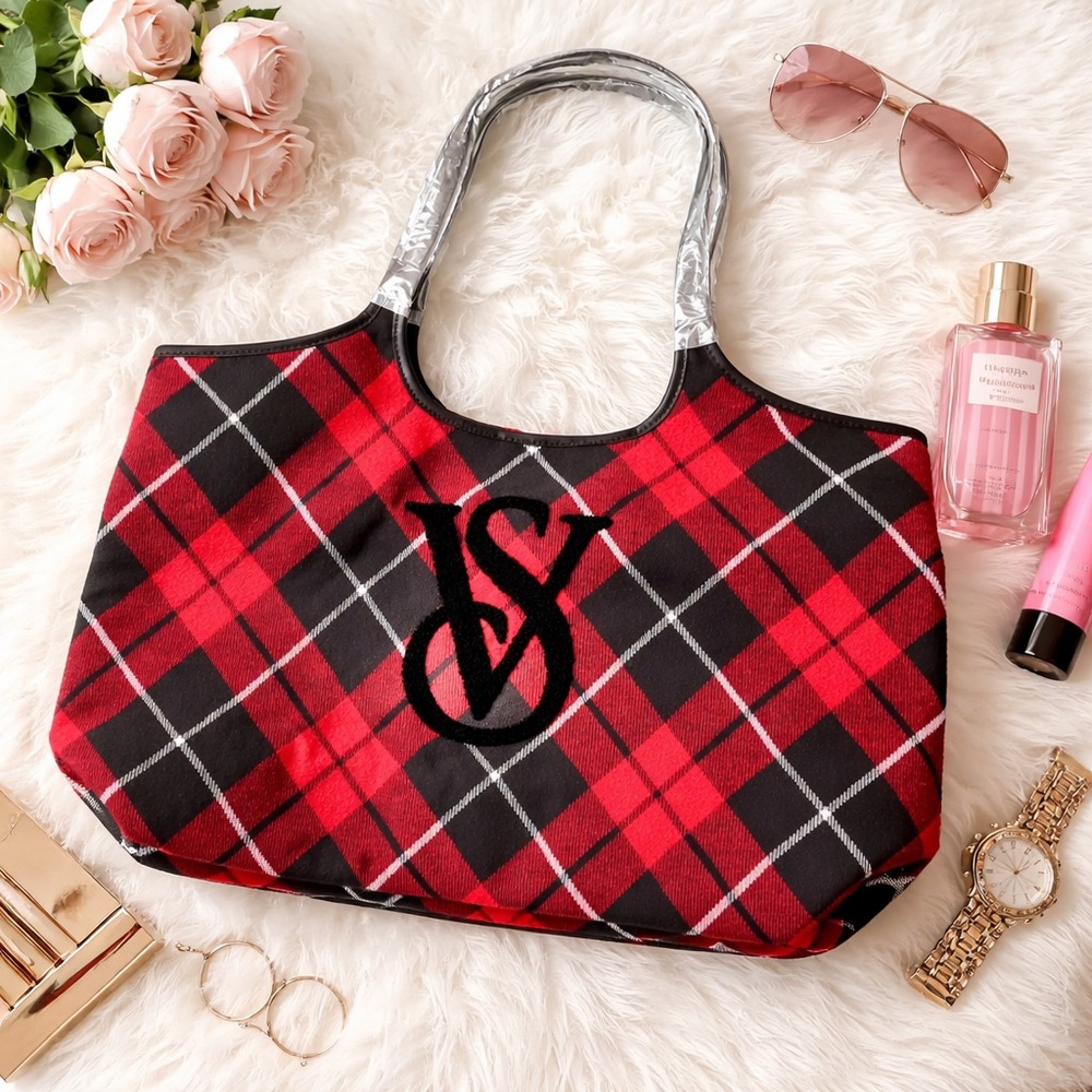 Victoria Secret Tote.‎ Plaid Design.